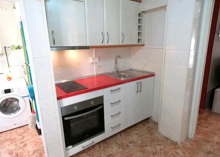 Apartment Bilbao, 3 Hab, 5 Camas, Wifi, Metro, Aparcamiento Gratis,